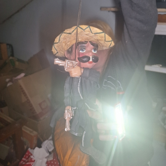 Puppet - Picture 4 of 5
